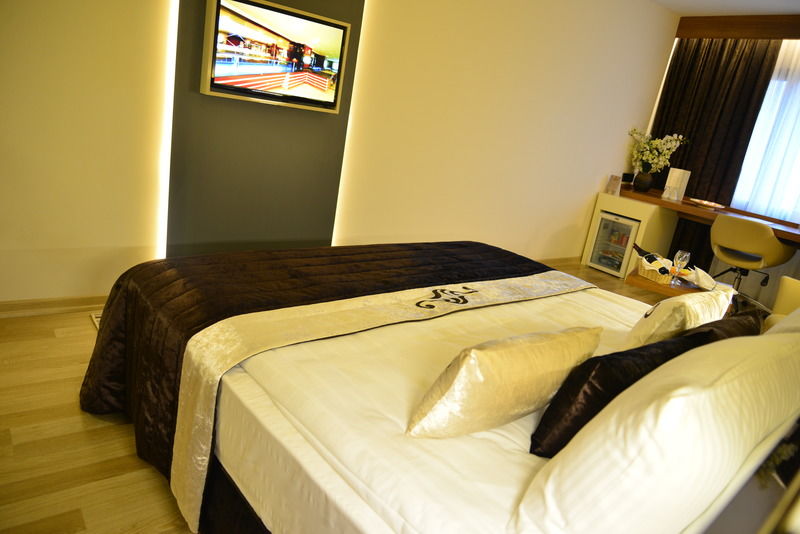 Aksan Hotel Izmir Exterior photo