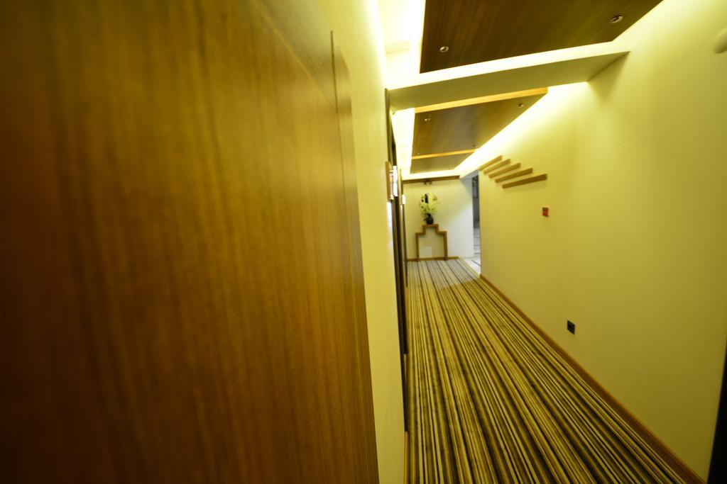 Aksan Hotel Izmir Exterior photo