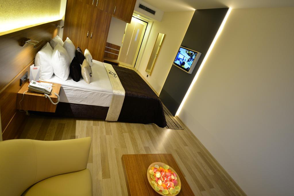 Aksan Hotel Izmir Exterior photo