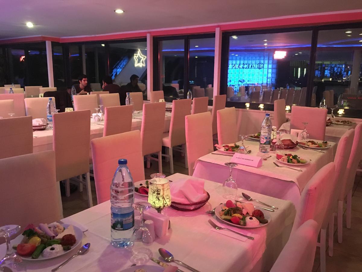 Aksan Hotel Izmir Exterior photo